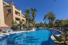 Pool view Grangefield Oasis Club L1